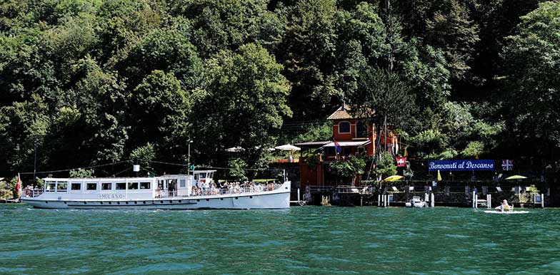 La visite d’un grotto tessinois typique, comme le Grotto Descanso, est inséparable d’une excursion sur le lac de Lugano. © Ticino Turismo