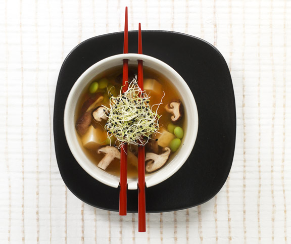 Miso-Suppe mit Edamame. Nicht so dein Ding? Vielleicht verpasst du etwas …
