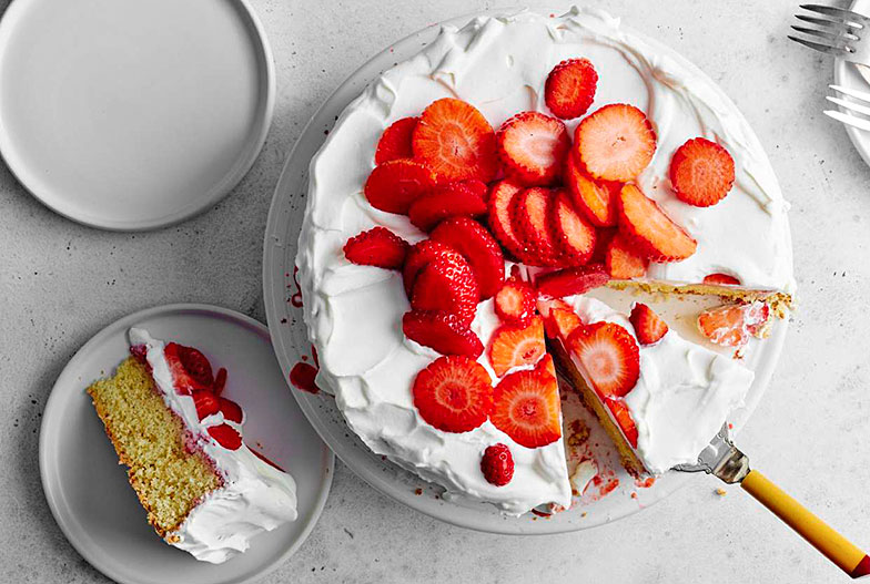 Nos petits fruits préférés sont divins, même s’ils ne sont pas des baies: <b>Divin gâteau aux fraises.</b>