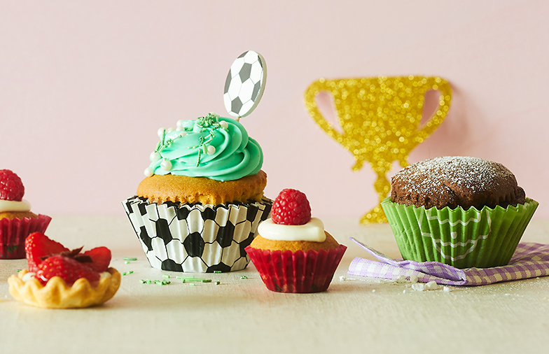 Cupcakes, Muffins & Co. kommen immer gut an - auch bei kleinen und grossen Fussballfans.