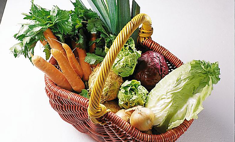 Mit einem regionalen Gemüse-Abo bekommst du jede Woche saisonales Gemüse geliefert.