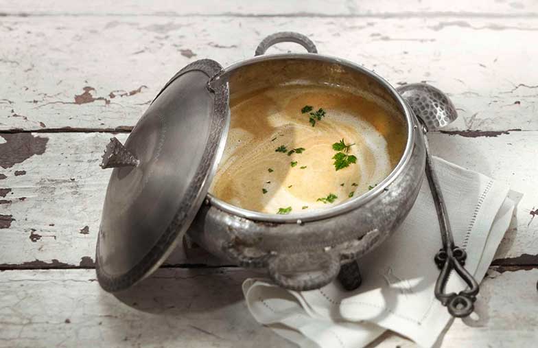 <b>Zuppa di funghi (soupe aux champignons).</b>