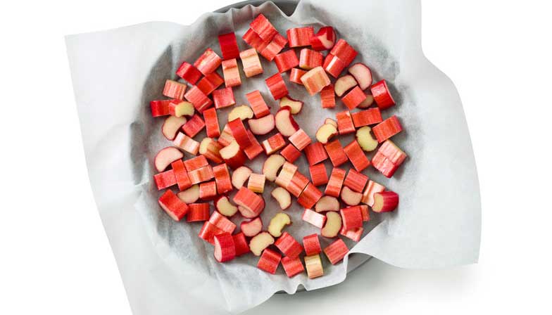 La saison de la rhubarbe bat son plein, de quoi faire des provisions pour l’hiver!