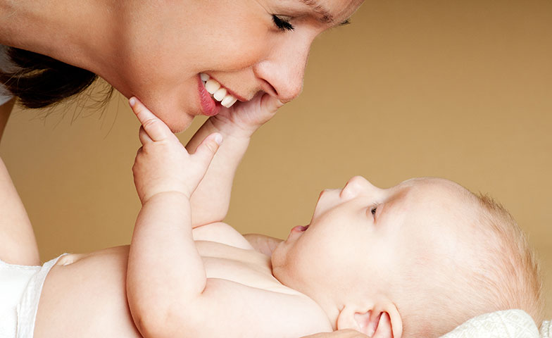 Stillen fördert die Bindung von Mutter und Kind.