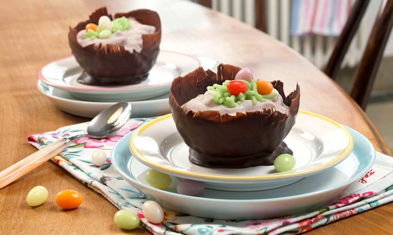 Dans ce dessert, tout se mange: Petits nids en chocolat.