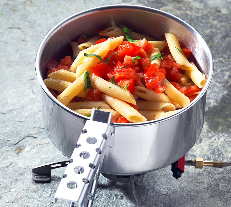 Ein Topf für viele Ideen, zum Beispiel die All-in-one-Pasta mit Sauce.