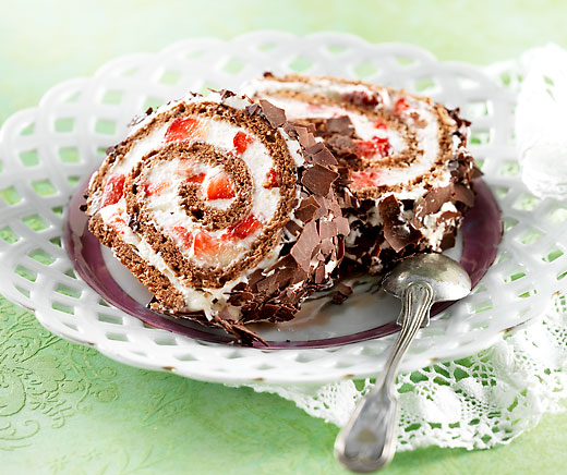 Erdbeer-Schokolade-Roulade | Betty Bossi