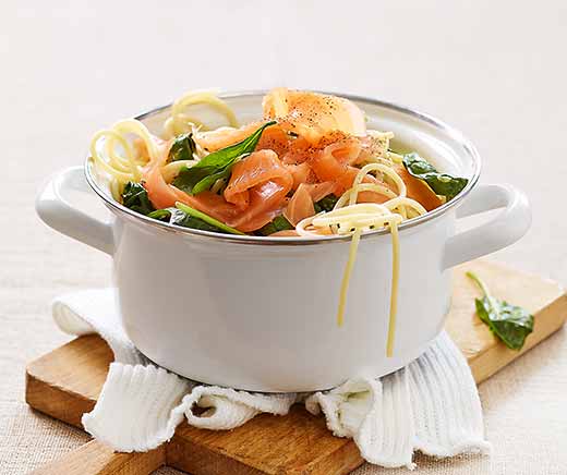 Spaghetti mit Spinat und Lachs