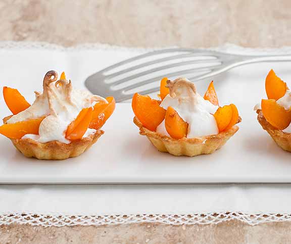 Tartelettes aux abricots meringuées