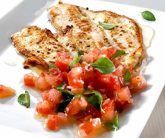 Fisch mit Tomaten-Salsa