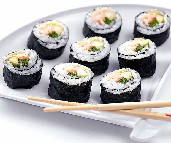 Futomaki-Sushi mit Forellenfilet